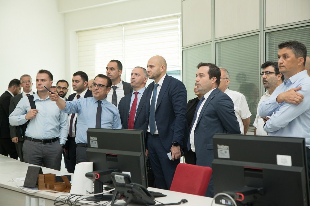 Azerbaycan Dijital Kalkınma ve Ulaştırma Bakanlığı heyetinden SGK Veri Merkezi’ne ziyaret